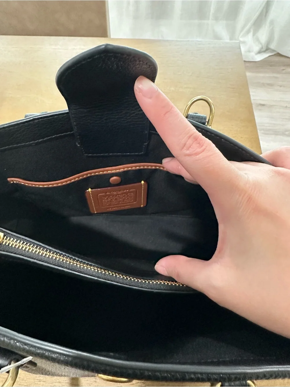 Coach Legacy Carryall 28